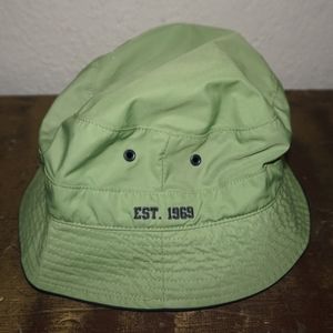 GAP (M/L) lime green bucket hat